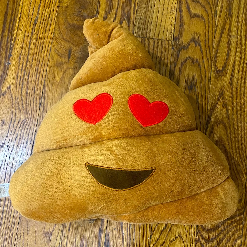 Emoji pillow ❤️